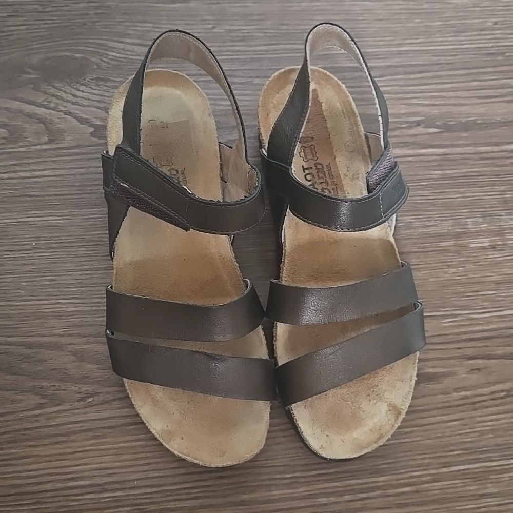 Naot Kayla Leather Strappy Open Toe Wedge Sandals Black Size 8-8.5 (39) - Picture 1 of 6